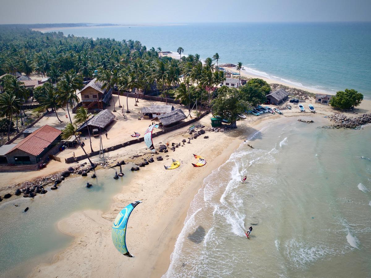 Surfpoint Sri Lanka Kite Village 칼피티야 외부 사진