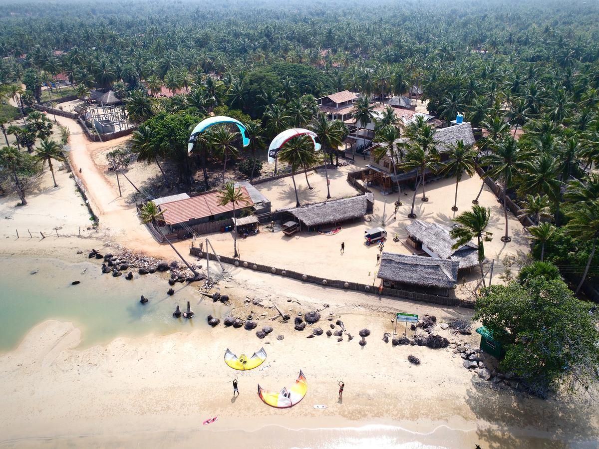 Surfpoint Sri Lanka Kite Village 칼피티야 외부 사진